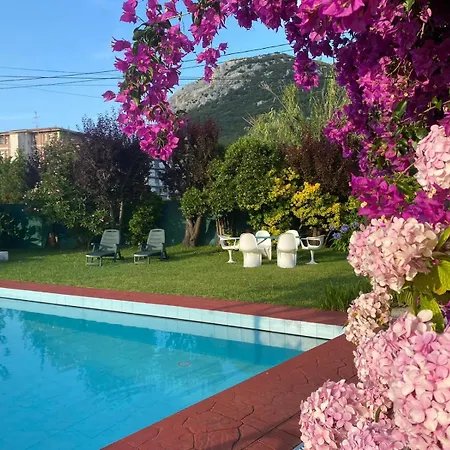 Casa La Choza, Con Piscina En La Playa De
