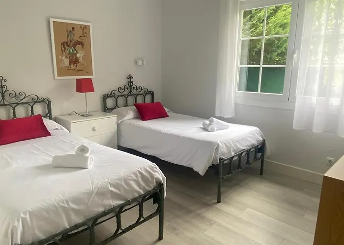 Casa La Choza, Con Piscina En La Playa De *