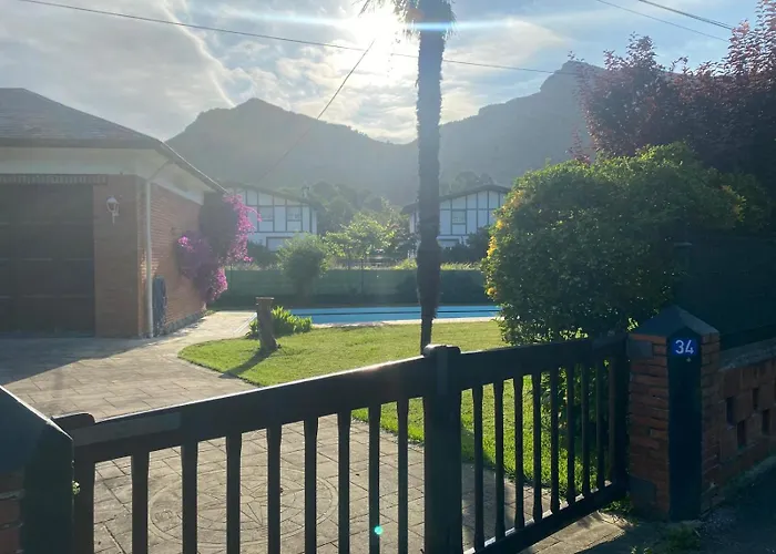 Casa La Choza, Con Piscina En La Playa De Holiday home Orinon