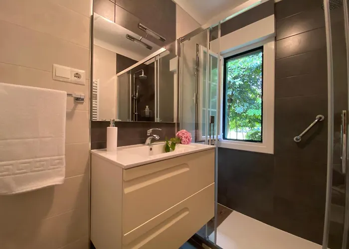 Casa La Choza, Con Piscina En La Playa De * Orinon