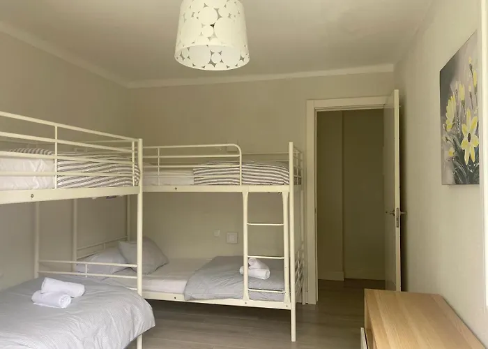 Casa La Choza, Con Piscina En La Playa De * Orinon