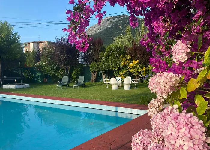 Casa La Choza, Con Piscina En La Playa De