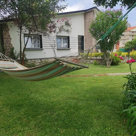 Дом отдыха Casa La Choza, Con Piscina En La Playa De *