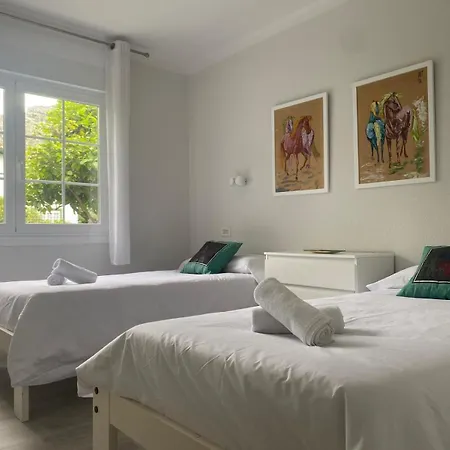 Дом отдыха Casa La Choza, Con Piscina En La Playa De *